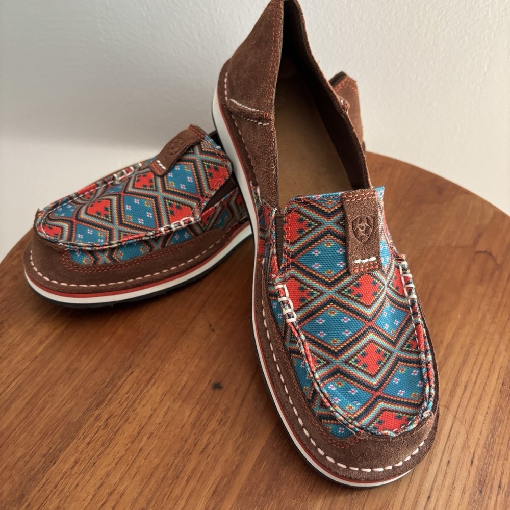 Ariat Cruiser Slip-On Shoes Woman's 9.5B Aztec Southwestern Comfort Colorful